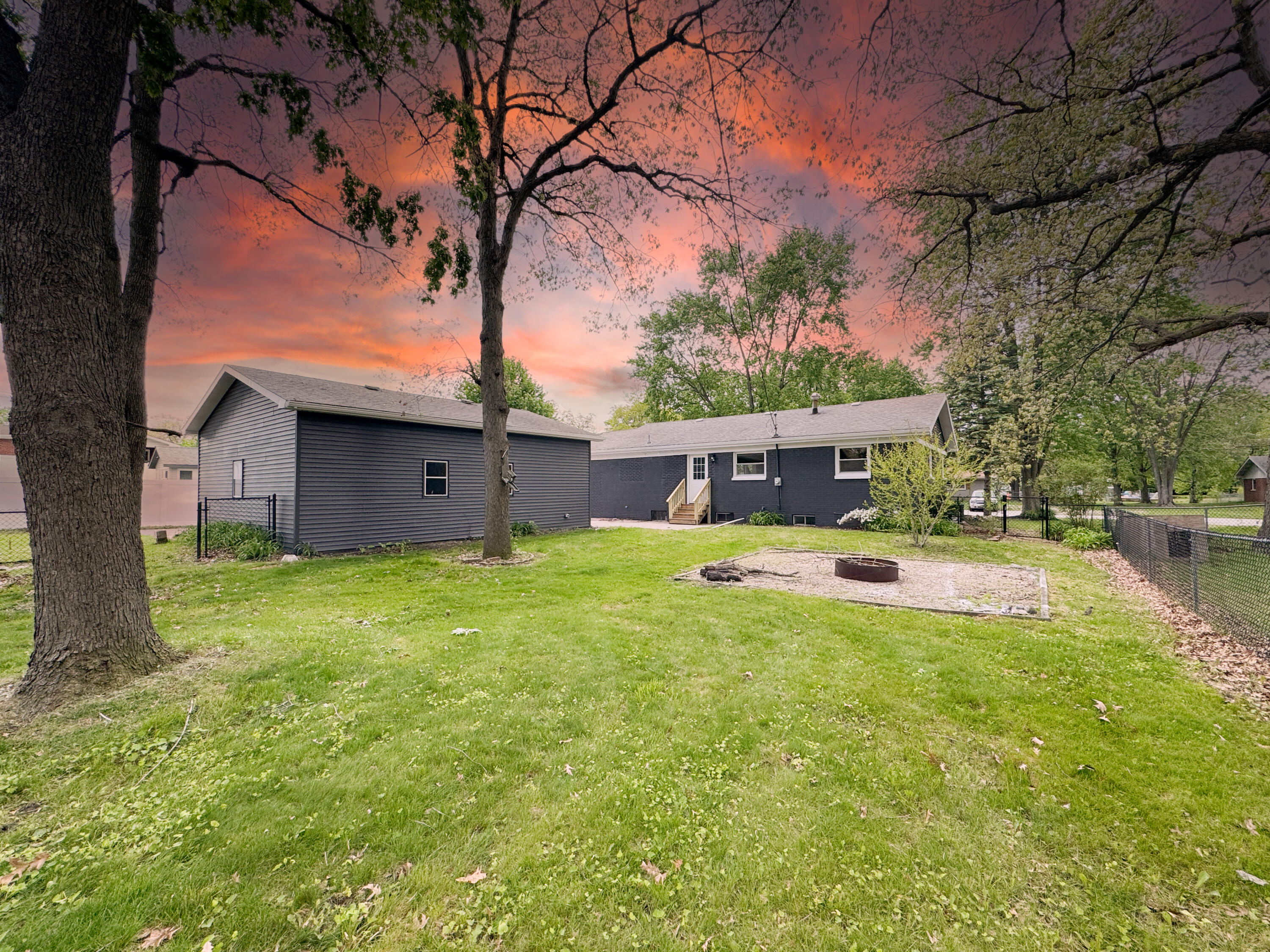 405 Cedar Street Northwest De Motte, IN 46310 - Photo 26 of 26 3000x2250