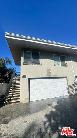 $2,900 | 15360 Wyandotte Street, Van Nuys, CA 91406