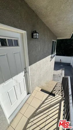 $2,900 | 15360 Wyandotte Street, Van Nuys, CA 91406