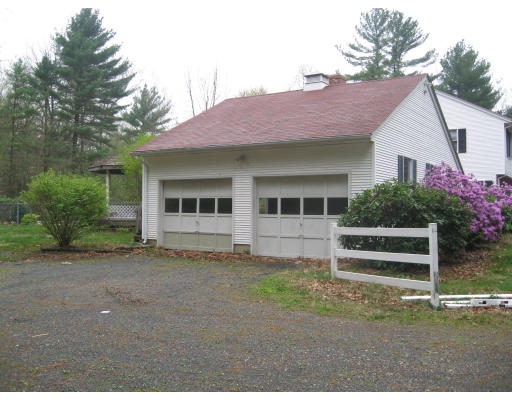 75 Rondeau Street Palmer, MA 01069 - Photo 4 of 25 Gallery Image 4