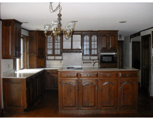 75 Rondeau Street Palmer, MA 01069 - Photo 7 of 25 Gallery Image 7