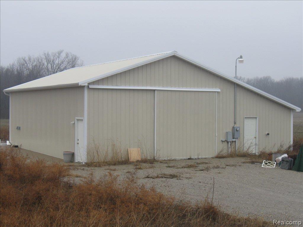 6238 Stout Road Carleton, MI 48117 - Photo 3 of 6 6238 Stout pole barn