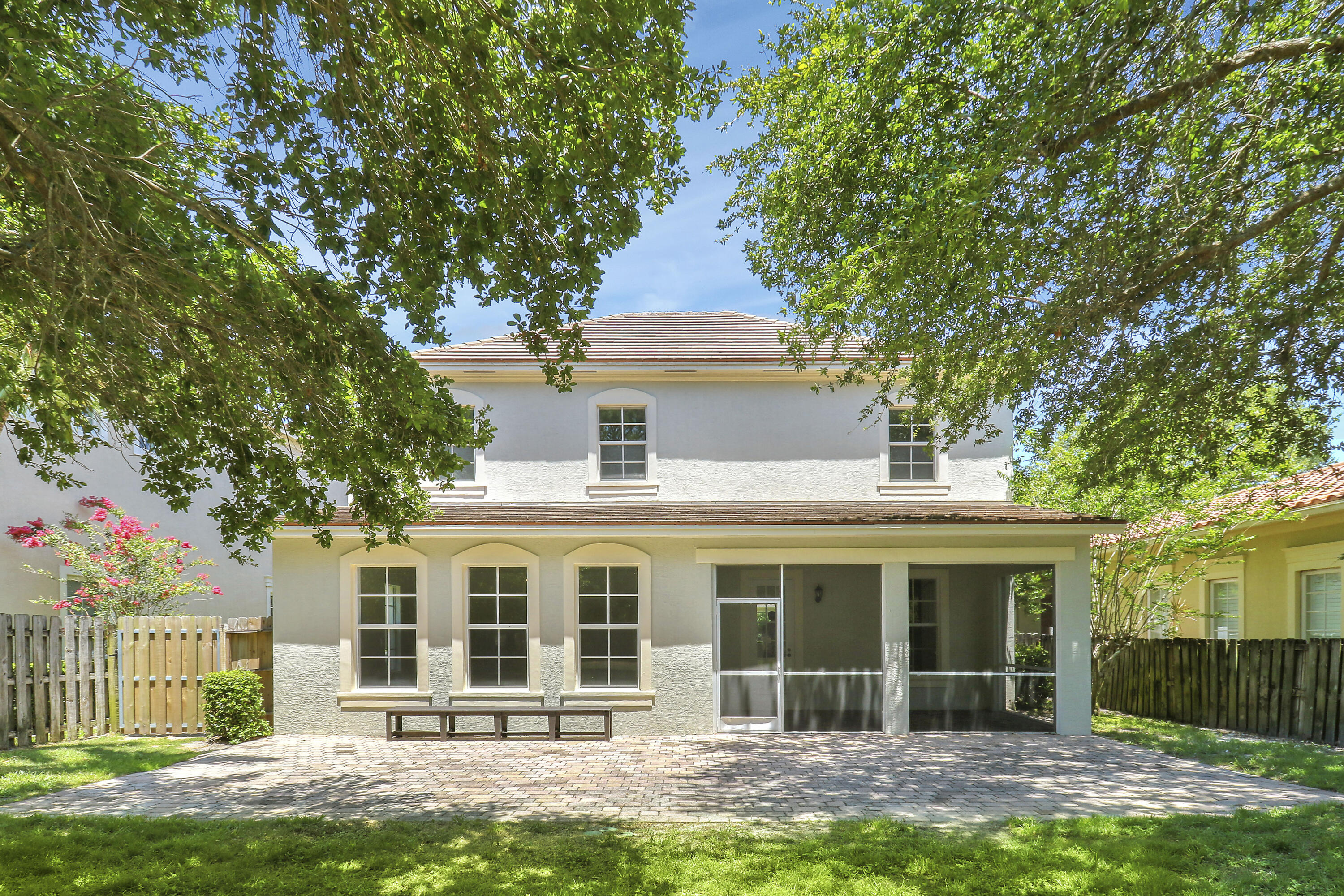 112 Dunmore Drive Jupiter, FL 33458 - Photo 20 of 43 View of Rear of Home