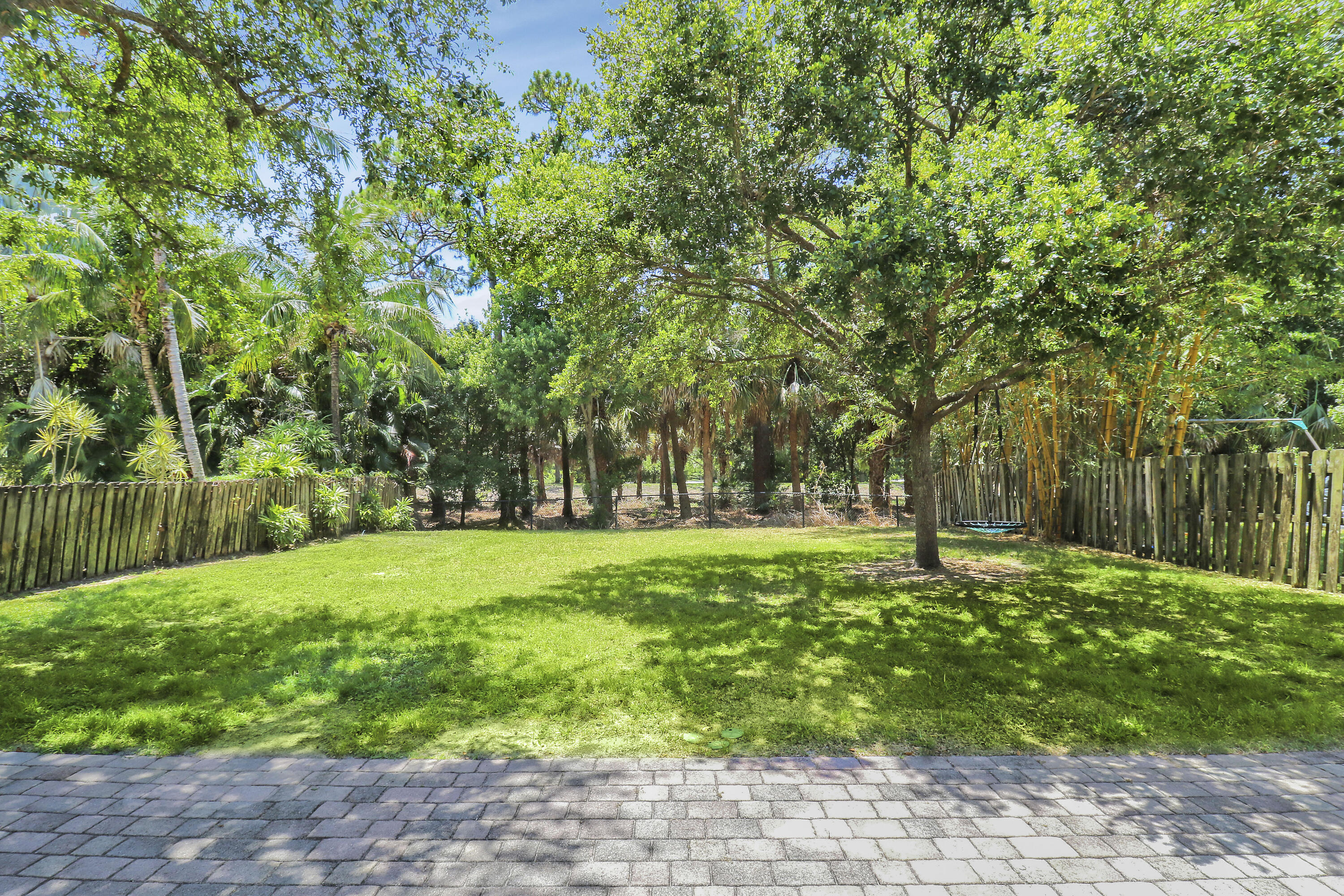 112 Dunmore Drive Jupiter, FL 33458 - Photo 22 of 43 Rare Oversized Yard!