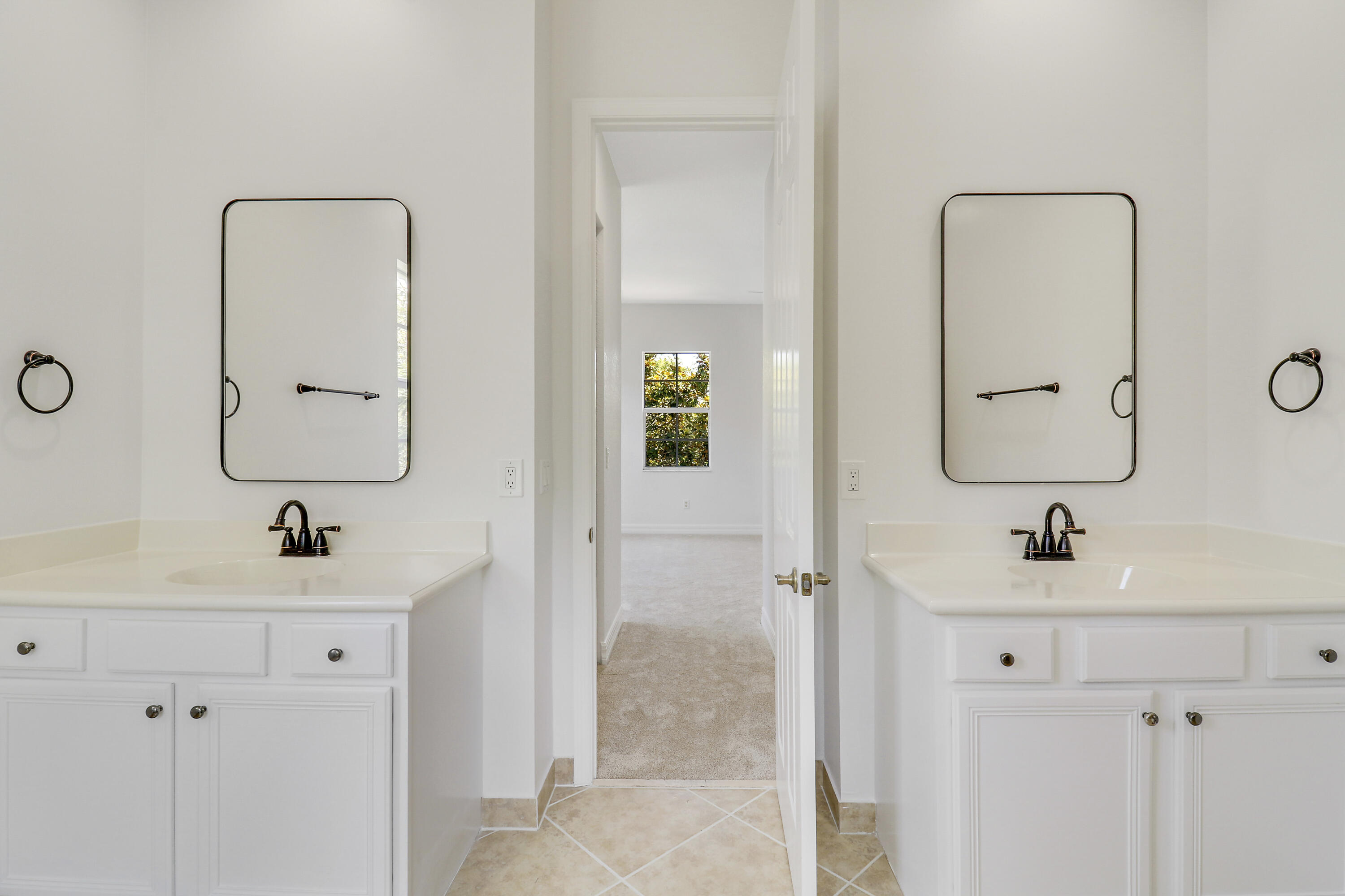 112 Dunmore Drive Jupiter, FL 33458 - Photo 26 of 43 Master Bathroom