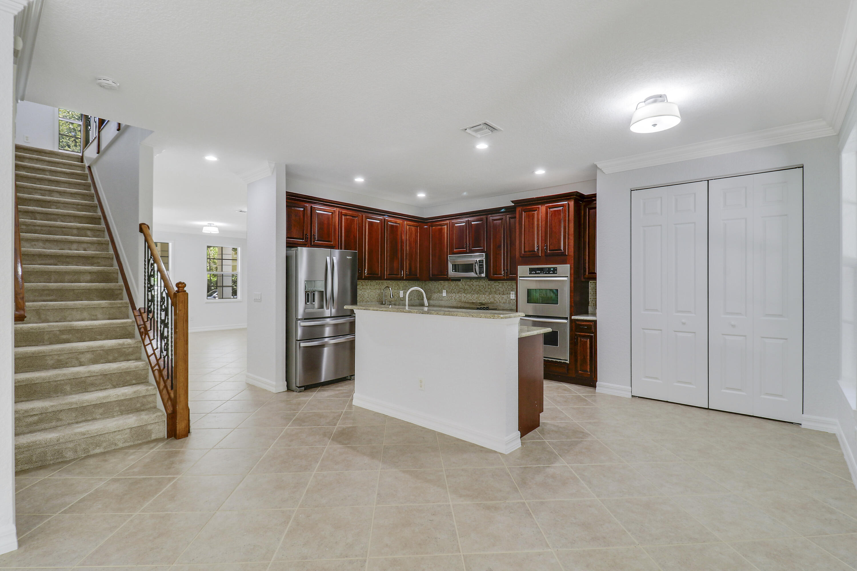 112 Dunmore Drive Jupiter, FL 33458 - Photo 7 of 43 Brand new Carpet on Stairs/Upstairs