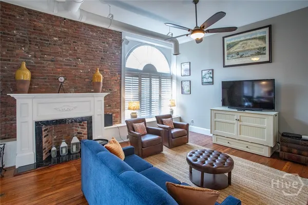 $625,000 | 110 Barnard Street, Savannah, GA 31401