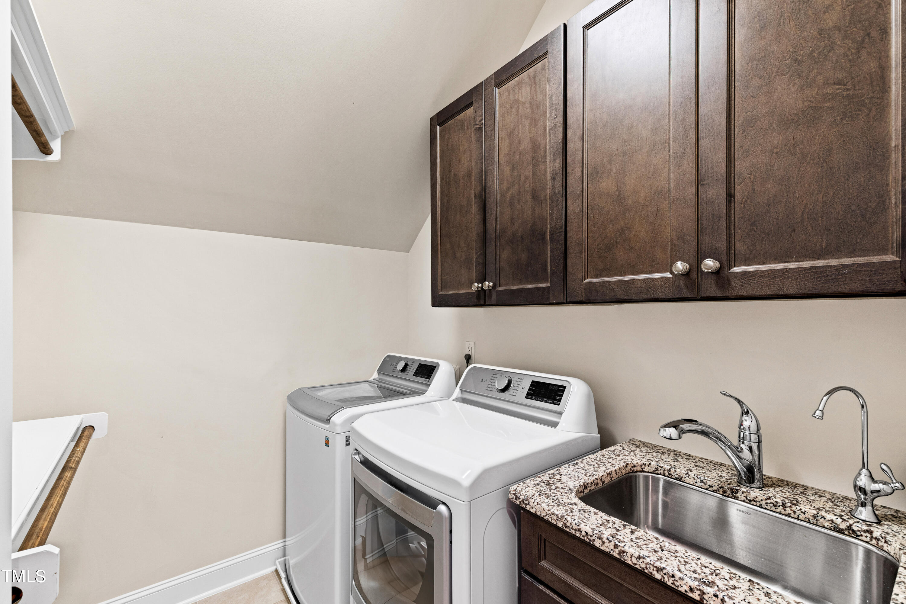 3209 Bryant Falls Court Raleigh, NC 27613 - Photo 30 of 76 Laundry