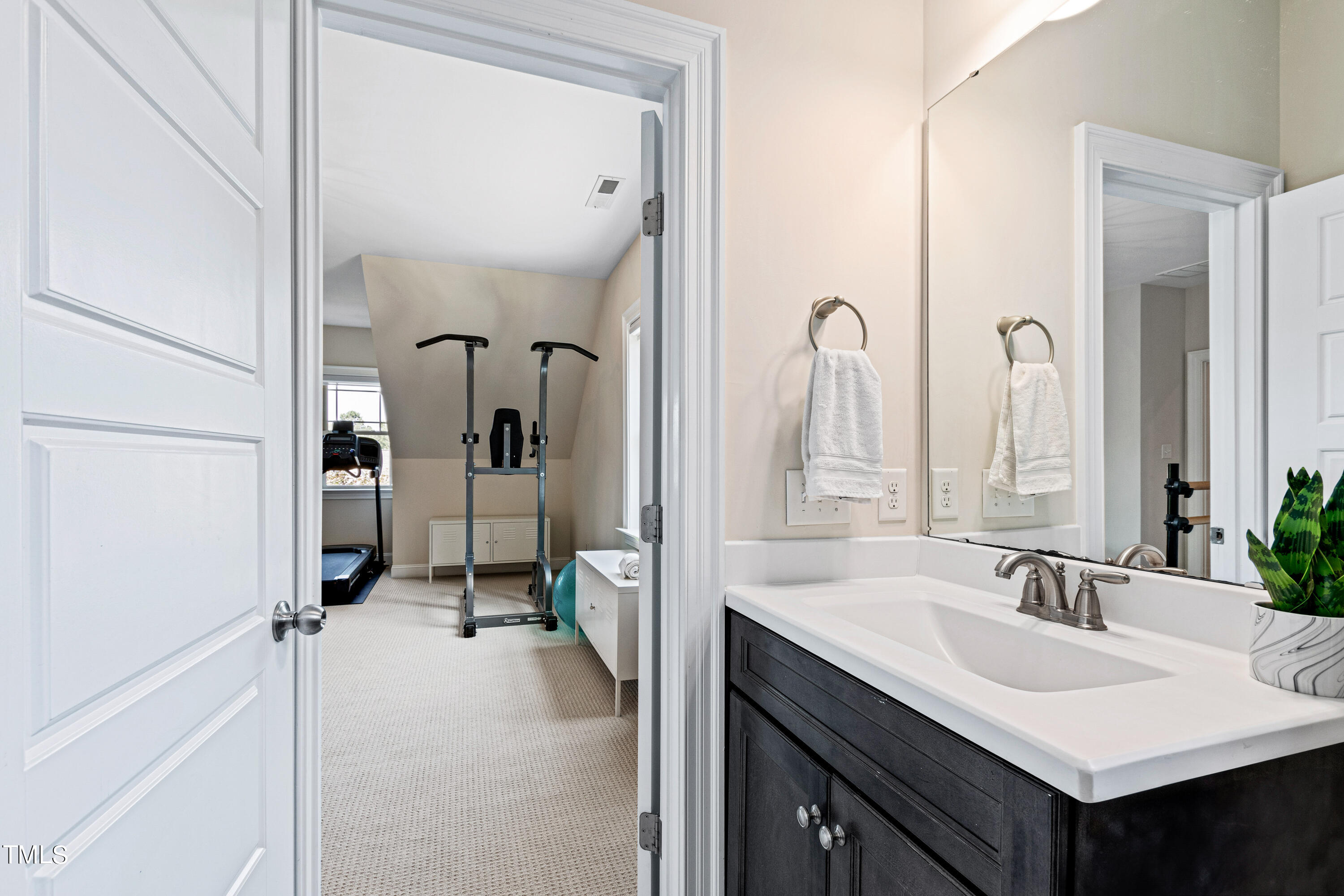 3209 Bryant Falls Court Raleigh, NC 27613 - Photo 50 of 76 Bathroom04A