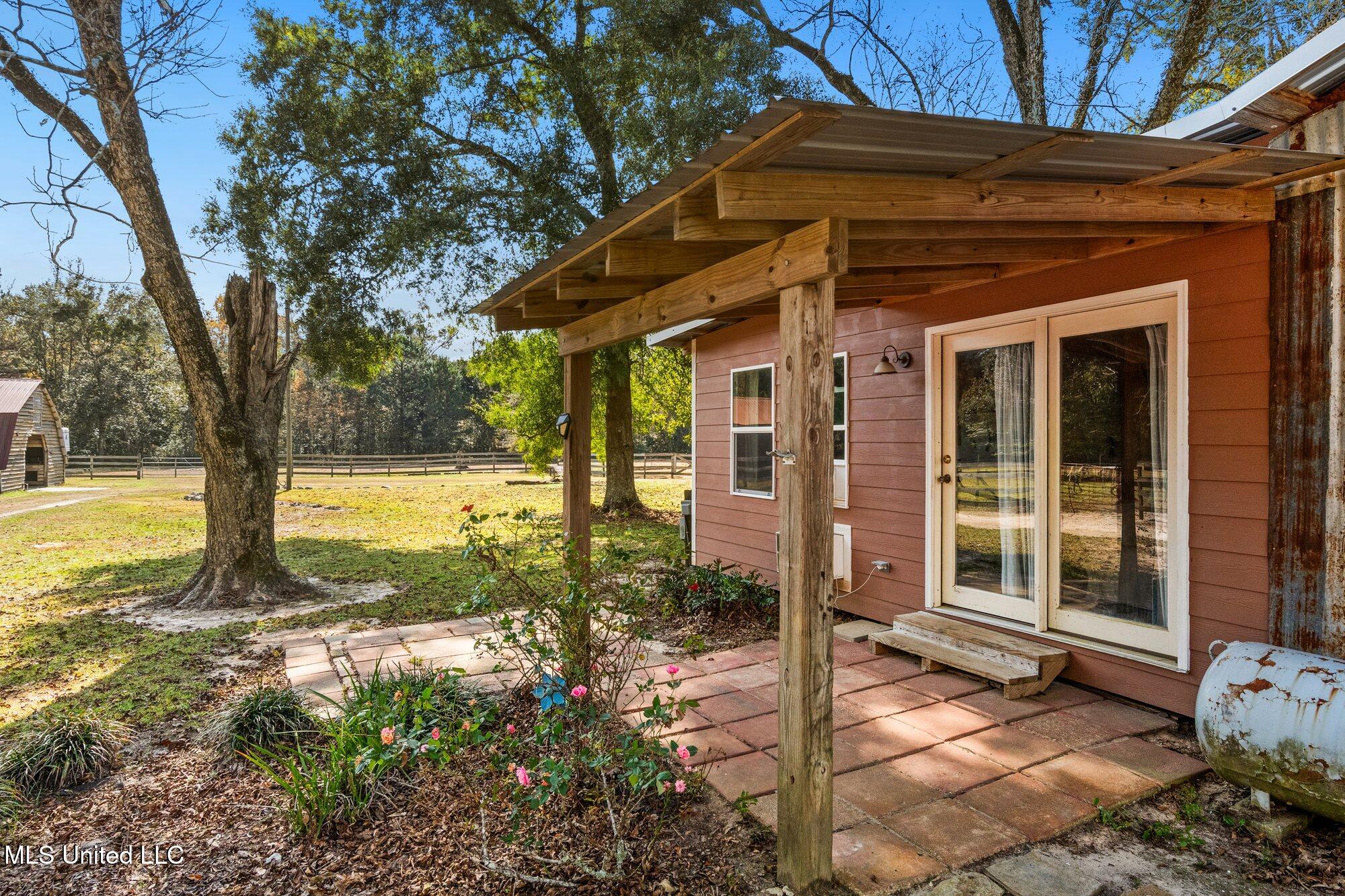 15804 Peapatch Road Biloxi, MS 39532 - Photo 15 of 33 15804 Peapatch Rd