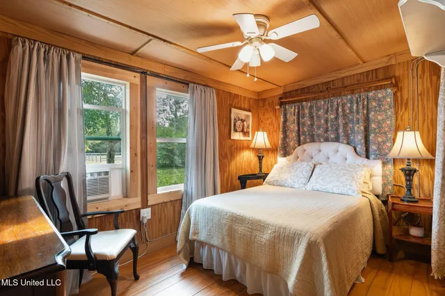 $830,000 | 15804 Peapatch Road, Biloxi, MS 39532