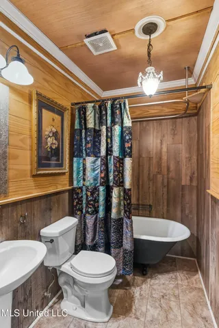 $830,000 | 15804 Peapatch Road, Biloxi, MS 39532