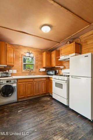 $830,000 | 15804 Peapatch Road, Biloxi, MS 39532