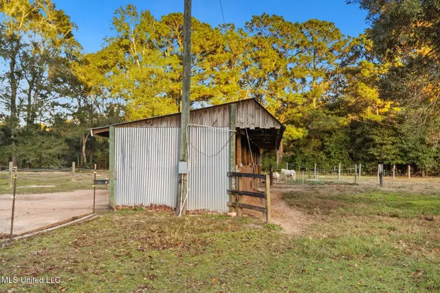 $830,000 | 15804 Peapatch Road, Biloxi, MS 39532