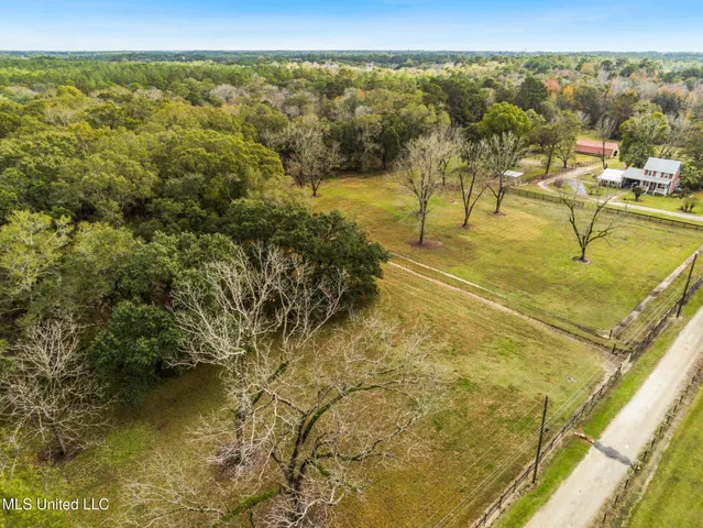 $830,000 | 15804 Peapatch Road, Biloxi, MS 39532