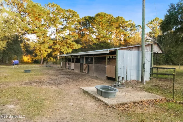 $830,000 | 15804 Peapatch Road, Biloxi, MS 39532