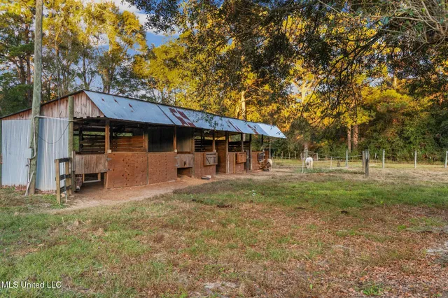 $830,000 | 15804 Peapatch Road, Biloxi, MS 39532