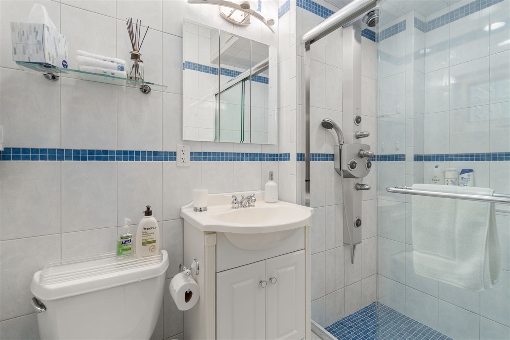 49 Winchester Street, Unit 2 Brookline, MA 02446 - Photo 13 of 16