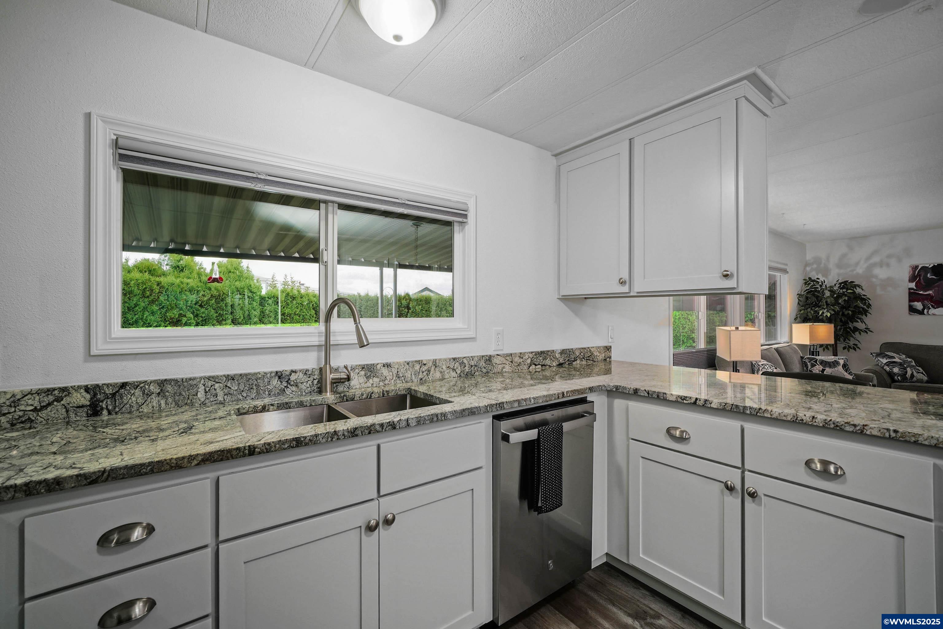 5422 Portland Road Northeast, Unit 55 Salem, OR 97305 - Photo 15 of 37