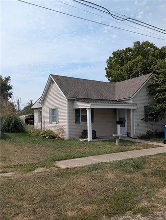 $130,000 | 308 West Dryden Street, Odessa, MO 64076