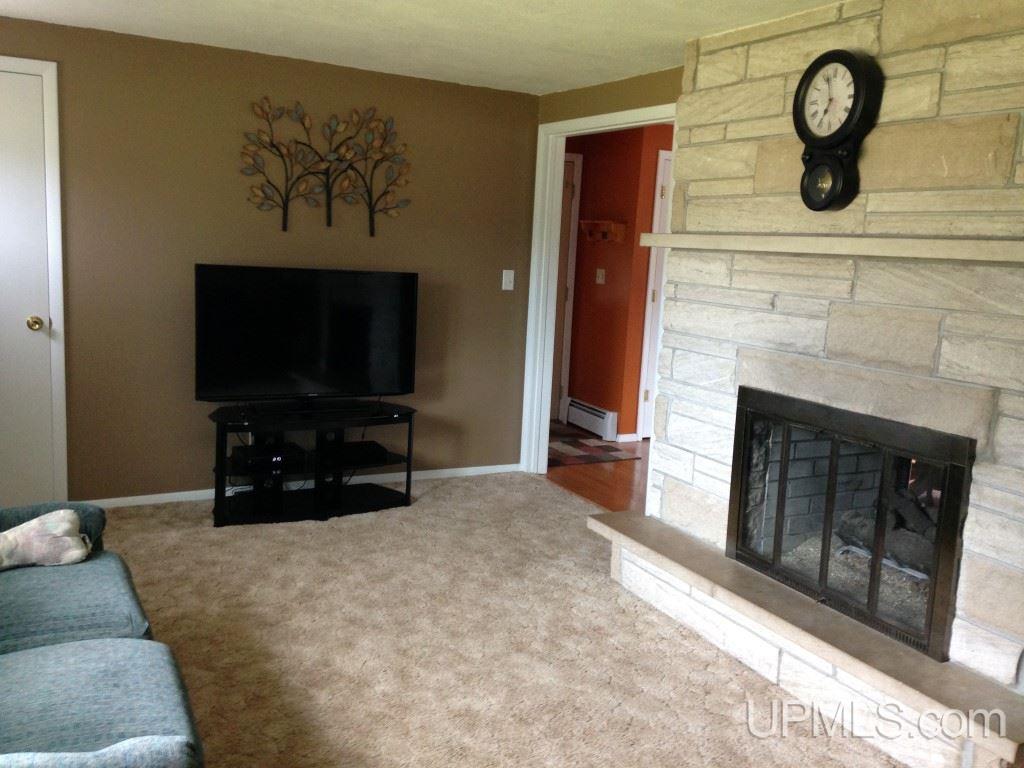 4843 Danforth Road Escanaba, MI 49829 - Photo 5 of 15