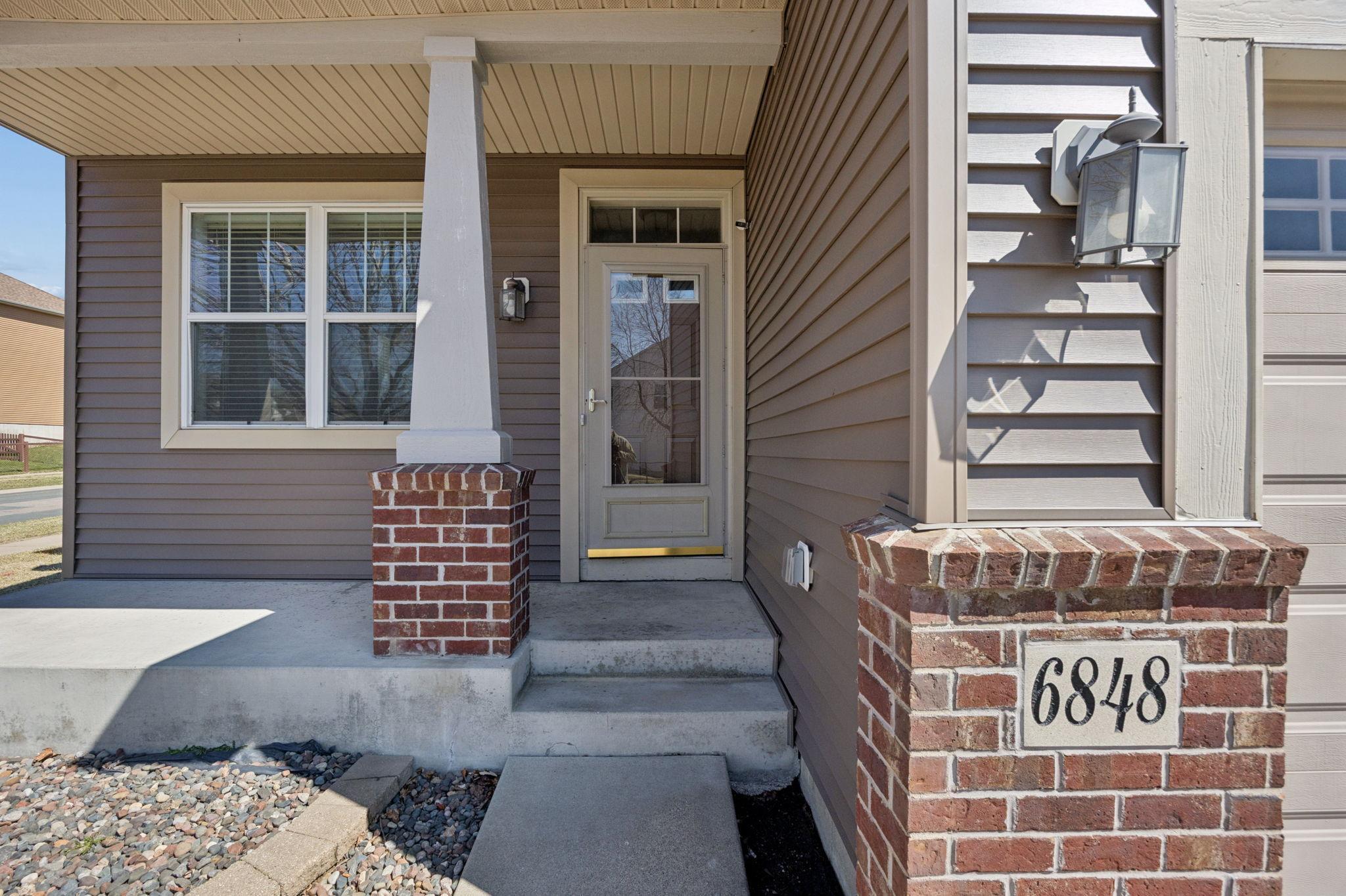 6848 Troy Lane North Maple Grove, MN 55311 - Photo 4 of 50