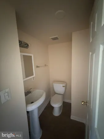 $2,999 | 3331 Wyndale Court, Woodbridge, VA 22192