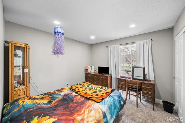 $290,000 | 549 Rancho Lane, Florissant, MO 63031