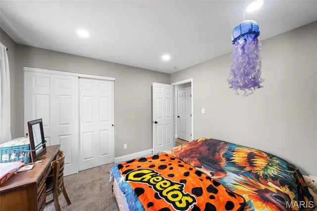 $290,000 | 549 Rancho Lane, Florissant, MO 63031