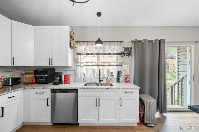 $290,000 | 549 Rancho Lane, Florissant, MO 63031