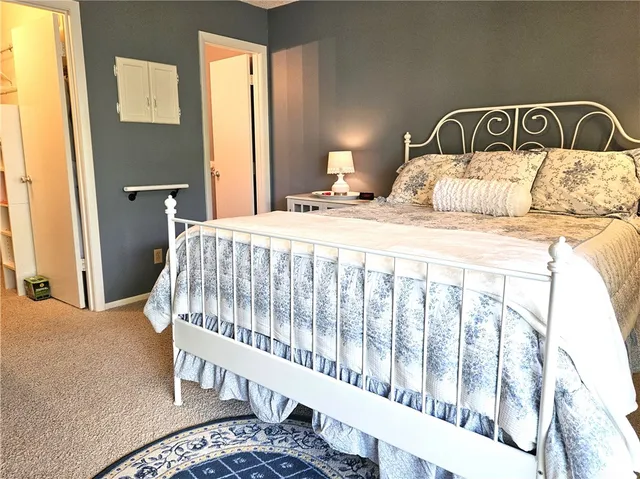 $150,000 | 15 Vista Gdns Trail, Unit 206, Vero Beach, FL 32962