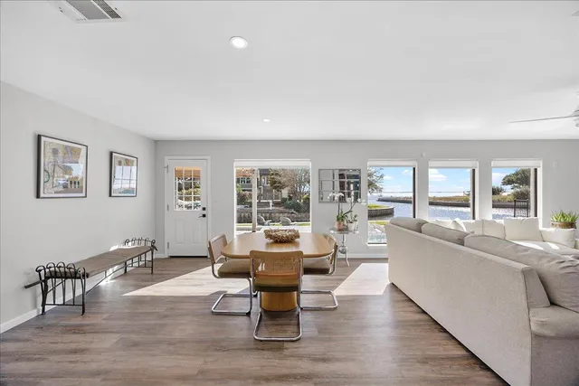 $935,000 | 1294 Soundside Landing Court, Gulf Breeze, FL 32563