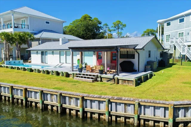 $935,000 | 1294 Soundside Landing Court, Gulf Breeze, FL 32563
