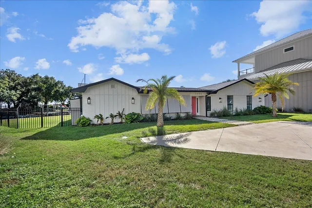 $935,000 | 1294 Soundside Landing Court, Gulf Breeze, FL 32563