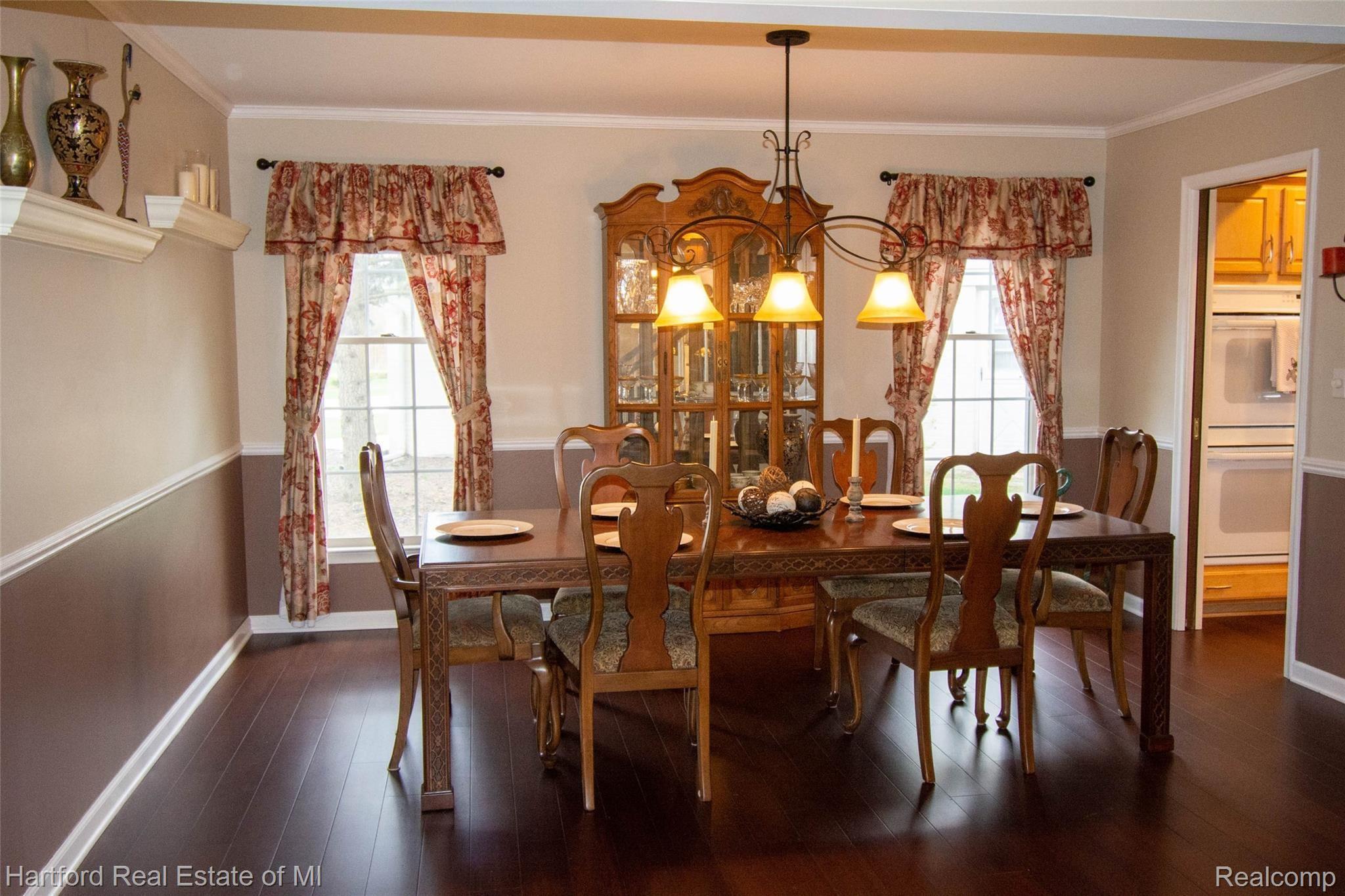 35701 Congress Road Farmington, MI 48335 - Photo 6 of 45 Formal Dining Room