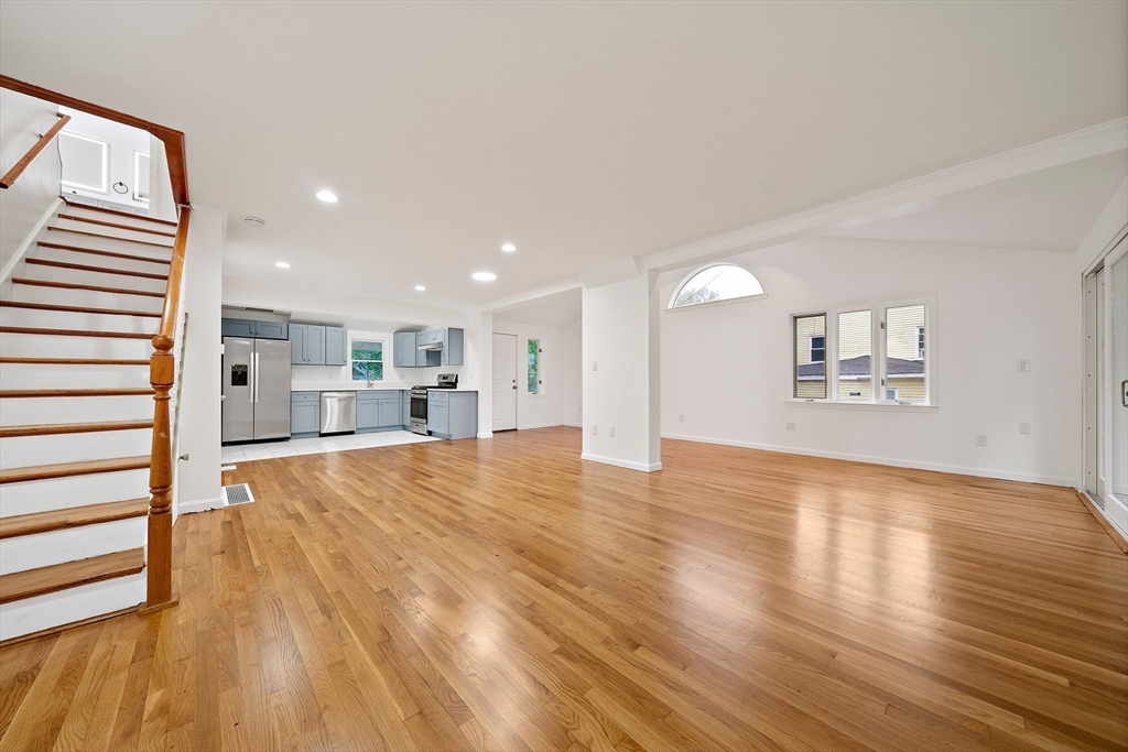 4 Post Lane Dedham, MA 02026 - Photo 8 of 39 Gallery Image 8