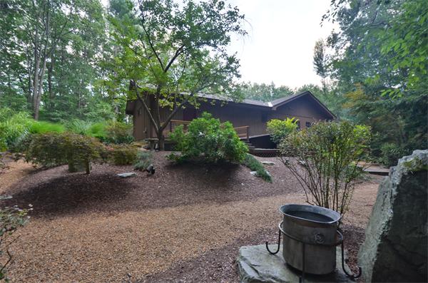 47 Pierpont Road Dudley, MA 01571 - Photo 5 of 30 a view of a back yard of the house