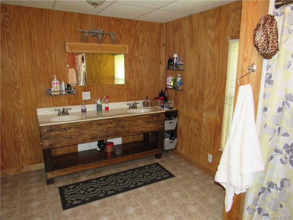 1820 Tom Joye Road Clover, SC 29710 - Photo 14 of 20 Gallery Image 14