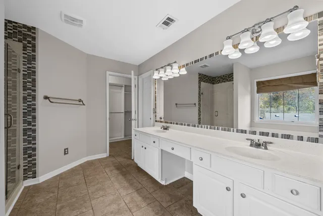 $639,999 | 5741 Sterling Oaks Drive, Brentwood, TN 37027