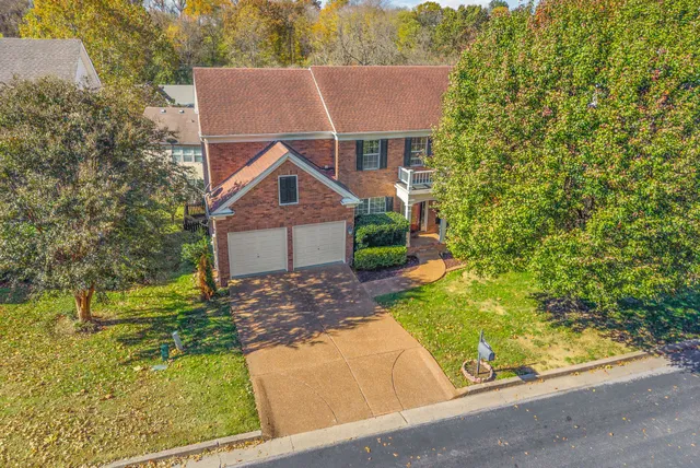 $639,999 | 5741 Sterling Oaks Drive, Brentwood, TN 37027