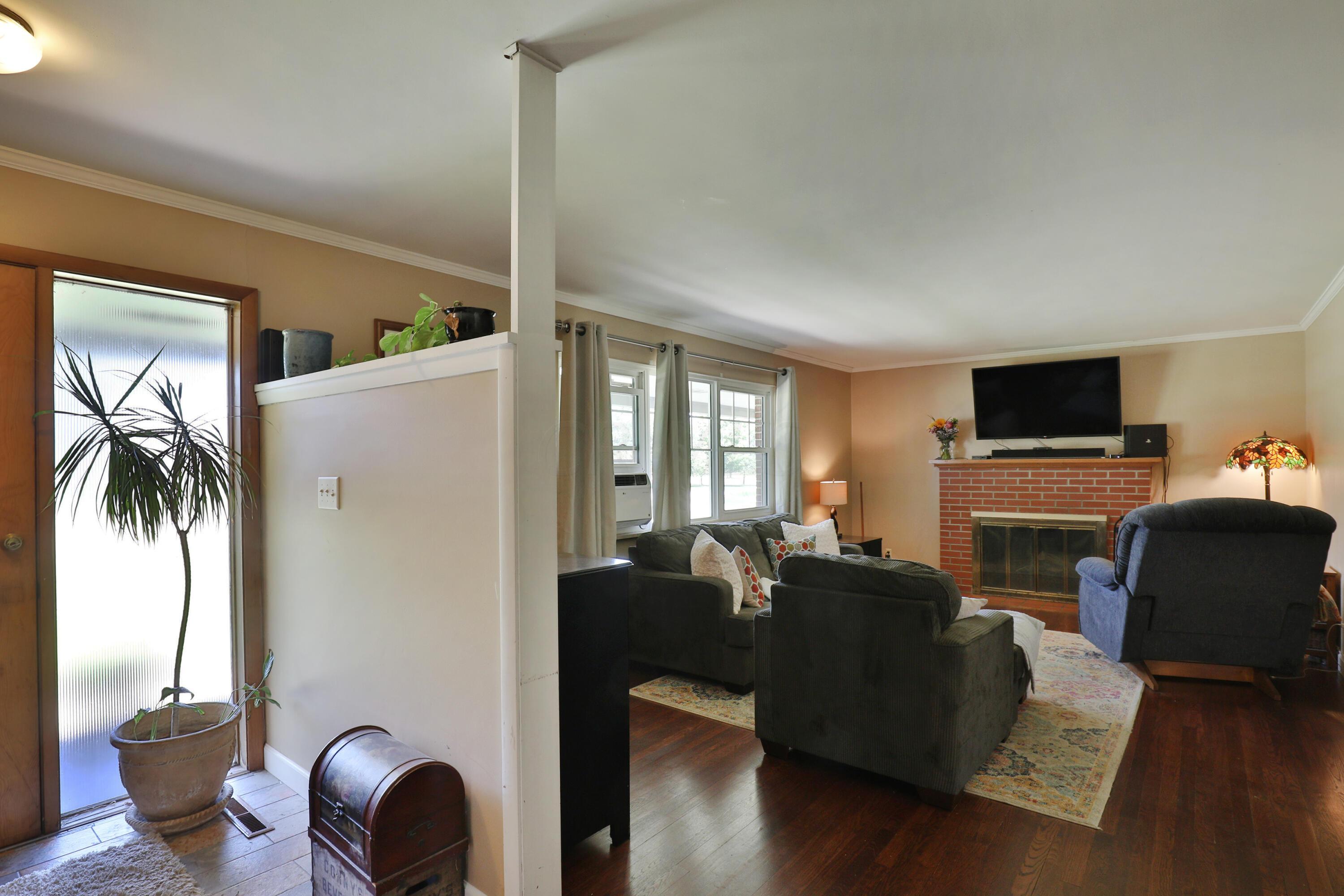 2344 Troy Road Delaware, OH 43015 - Photo 6 of 41