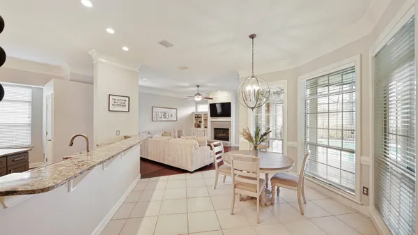 $999,999 | 3728 Mosswood Court, Jacksonville, FL 32223