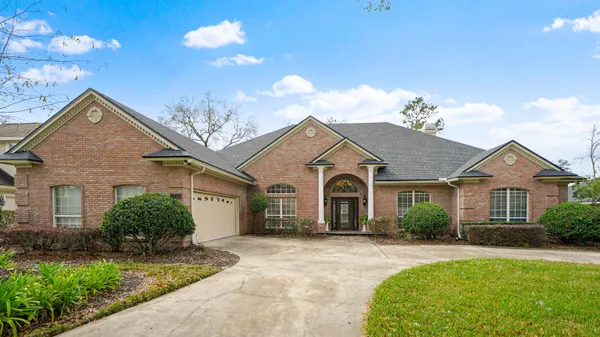 $999,999 | 3728 Mosswood Court, Jacksonville, FL 32223