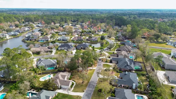 $999,999 | 3728 Mosswood Court, Jacksonville, FL 32223