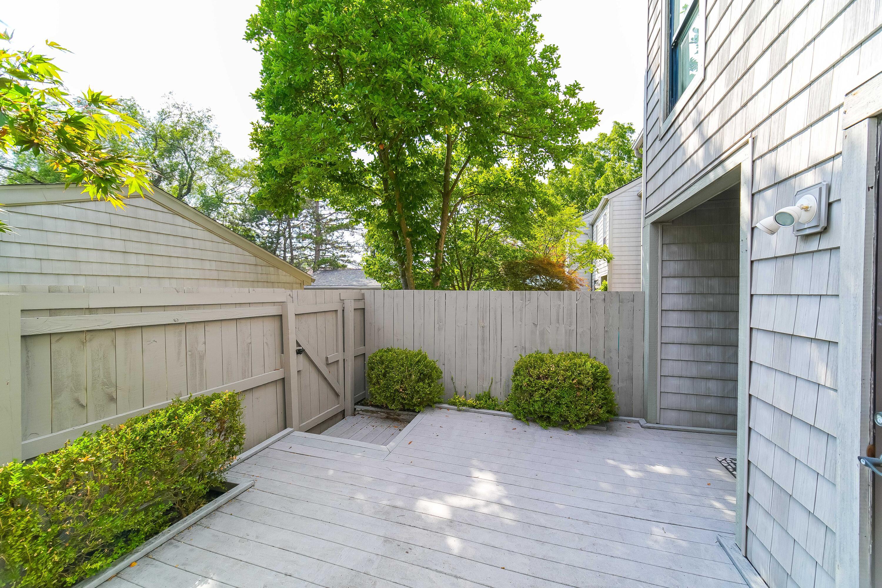 3168 Waldens Ravine Columbus, OH 43221 - Photo 45 of 50 3168 Walden’s Ravine-16