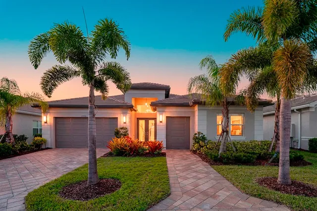 $876,000 | 12000 Southwest Whitewater Falls Court, Port St. Lucie, FL 34987