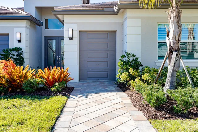 $876,000 | 12000 Southwest Whitewater Falls Court, Port St. Lucie, FL 34987