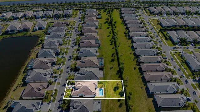 $876,000 | 12000 Southwest Whitewater Falls Court, Port St. Lucie, FL 34987