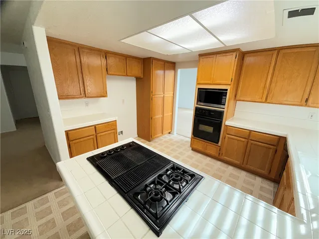 $2,395 | 3411 Classic Bay Lane, Las Vegas, NV 89117