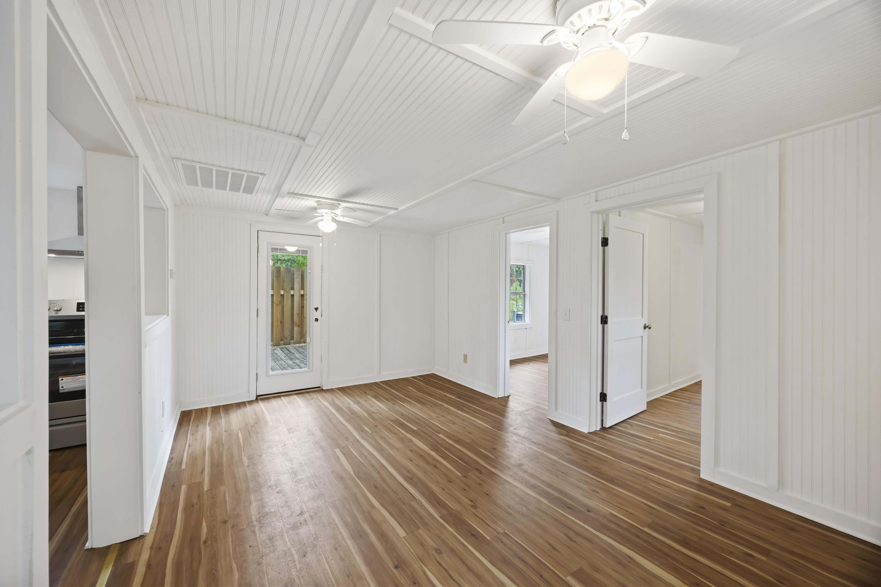 5375 Highway 174 Adams Run, SC 29426 - Photo 12 of 34 243A0943